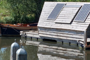 Waterfront Floating Vissers Lodges Visvakantiegids (3)